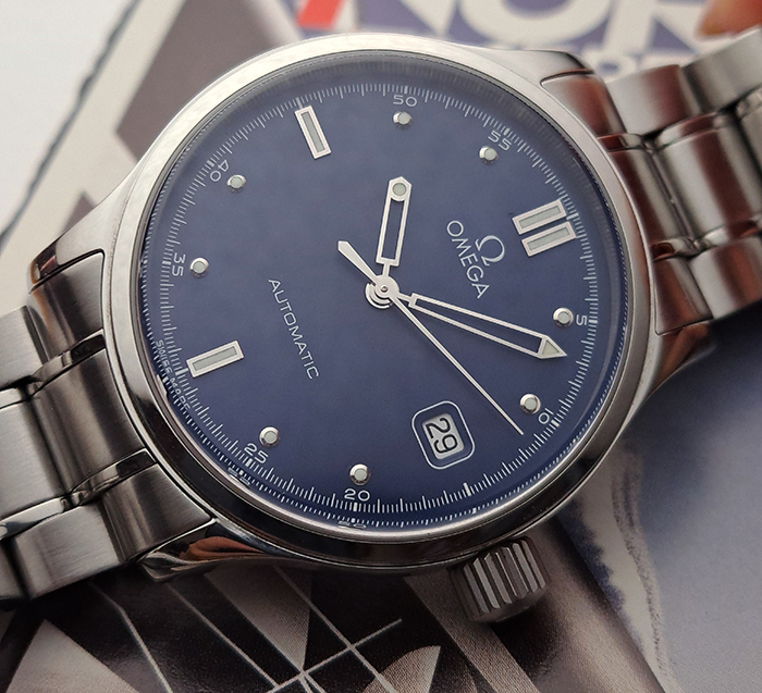 Blue Omega Classic Date Ref. 5203.80